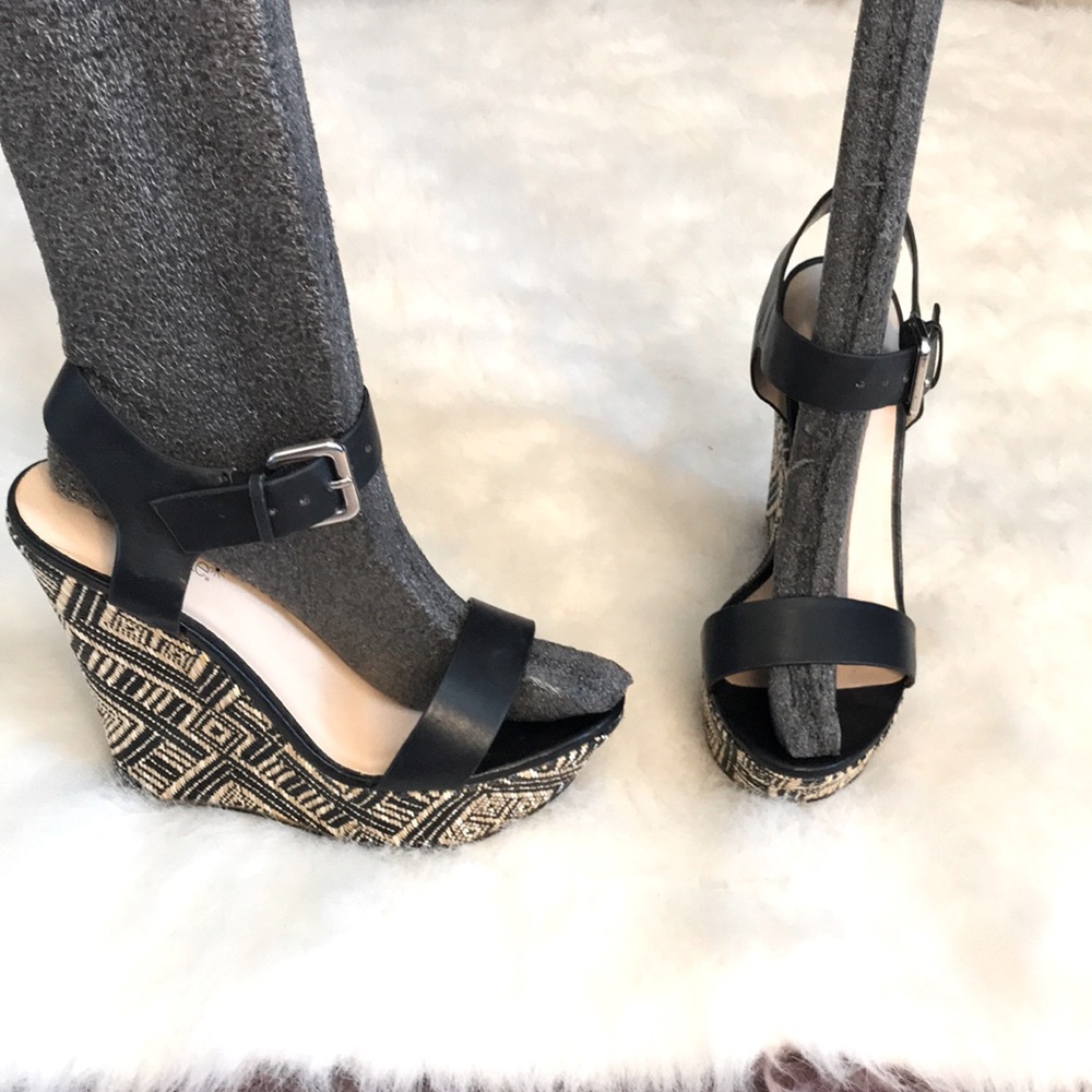 Shoedazzle wedges
